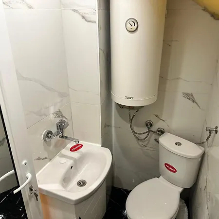 ゲストハウス мансарда