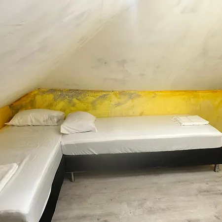 мансарда * ネセバル